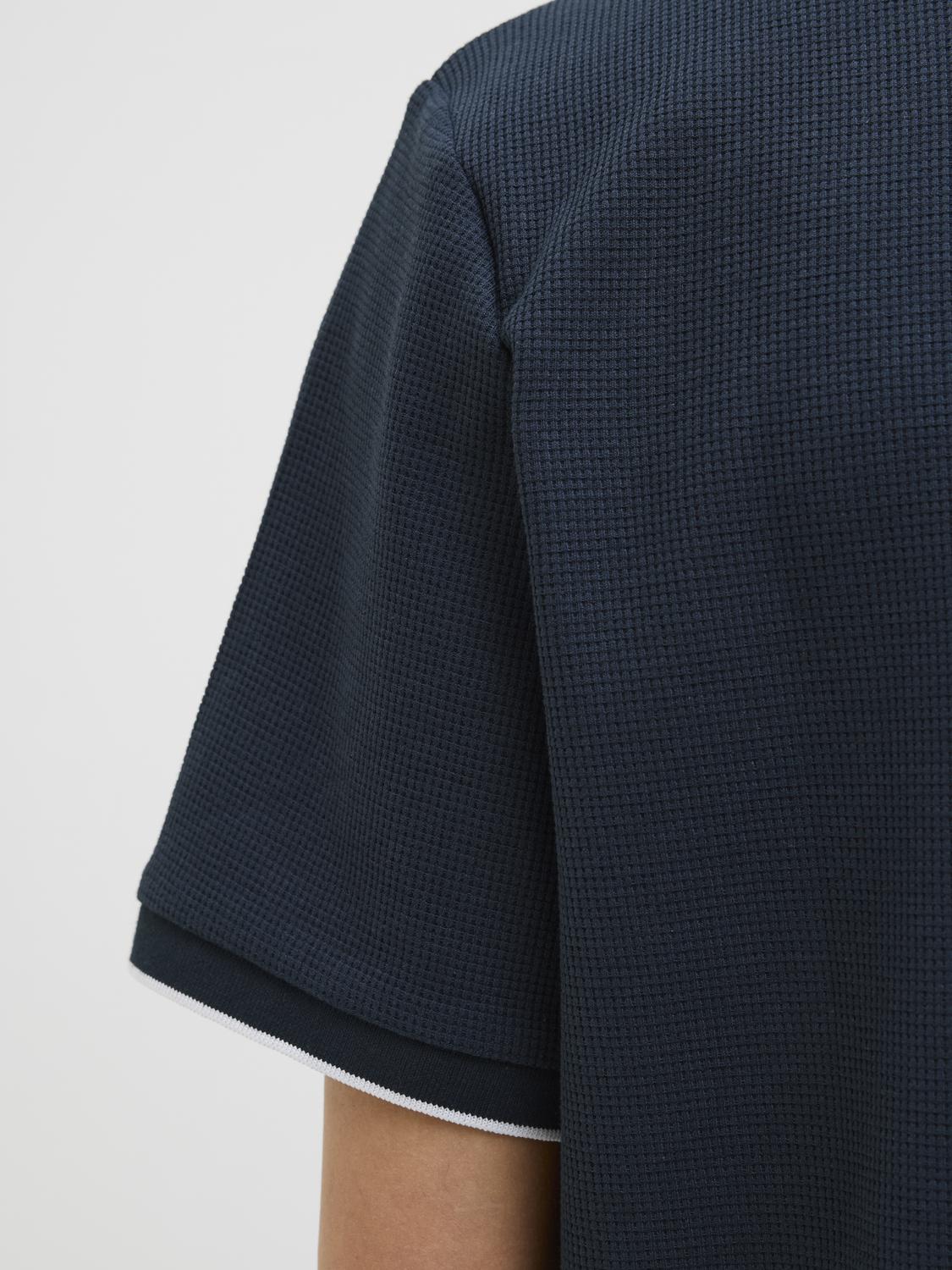 model_shot-detail